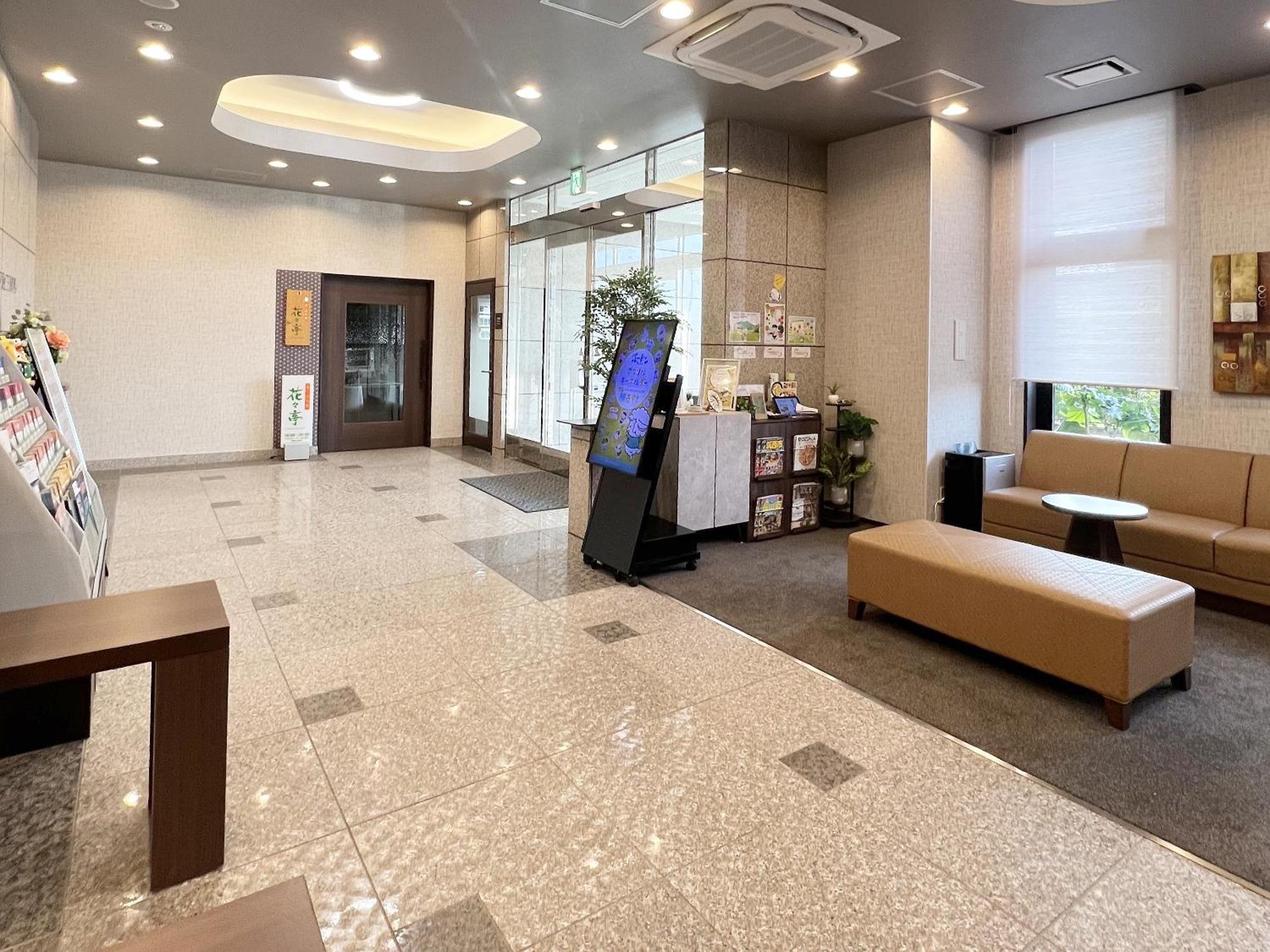 下馆鲁特酒店 筑西市 外观 照片